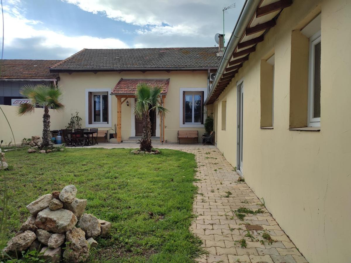 Jardin De Coubertin Apartment Beziers Ngoại thất bức ảnh